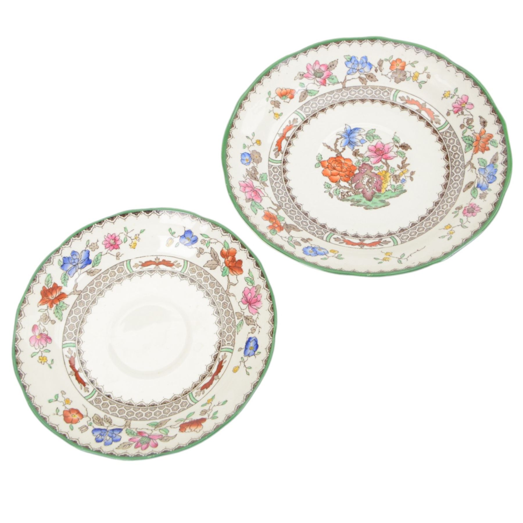 Copeland Spode Chinese Rose pattern extensive tea and dinner service, including eighteen dinner plates, twenty two desert plates, twenty cups and saucers, teapot, coffee pot, platters etc  