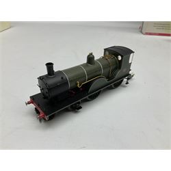 Hornby '00' gauge - 'Southern Suburban 1938' Coach Pack, DCC ready 