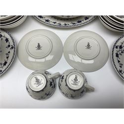 Royal Doulton Yorktown pattern part tea and dinner service, to include ten dinner plates, nine side plates, eight soup bowls, nine teacups and saucers, sauce boat and saucers etc (90)