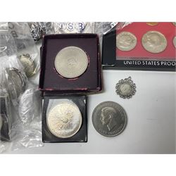 King George V 1935 crown coin, King George VI 1951 Festival of Britain crown in maroon box, various pre decimal coins, Ireland 1928 florin, Queen Elizabeth II UK 2007 five pound coin, two 'The Farmers Bank of China' five yuan notes etc