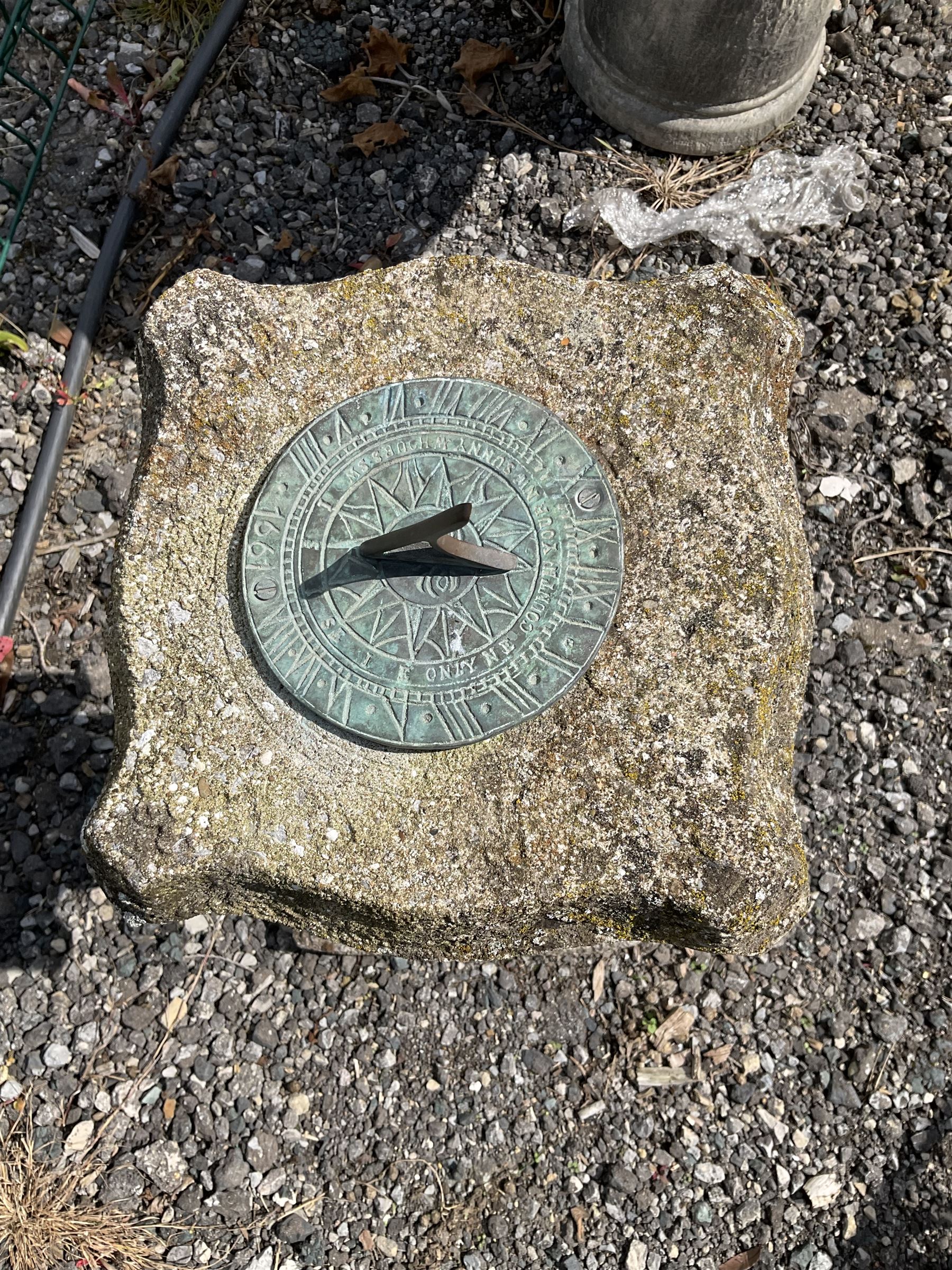 Small cast stone sundial - THIS LOT IS TO BE COLLECTED BY APPOINTMENT FROM DUGGLEBY STORAGE, GREAT HILL, EASTFIELD, SCARBOROUGH, YO11 3TX
