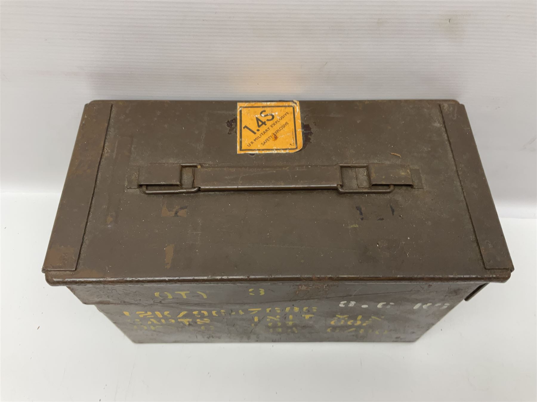 Miscellaneous shooting accessories - W.J. Bowman & Sons clay pigeon launcher; two leather cartridge belts; three cartridge bags; two canvas/leather game bags; and two metal/wooden cartridge boxes