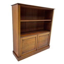 19th century mahogany open bookcase, fitted with two cupboards