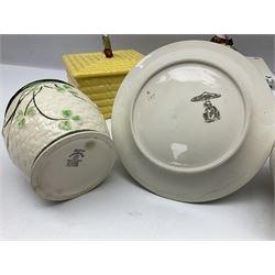 Clarice Cliff for Wilkinson Ltd Crocus Bizarre beehive honeypot painted in the Crocus pattern, together with two beehive Beswick honey pots, Poole square honey pot etc (14)