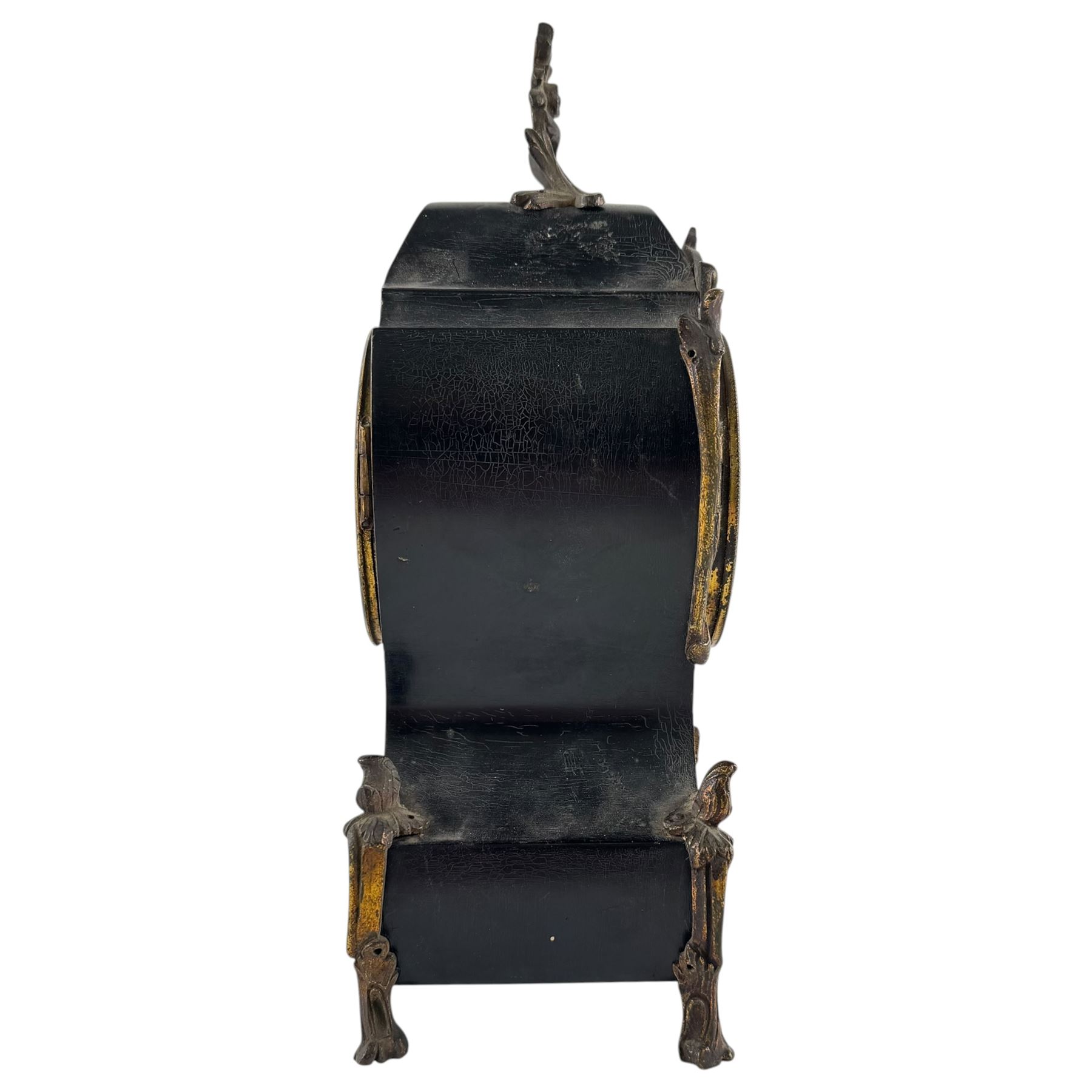 19th century French Boulle cartouche shaped mantel clock, H31cm
