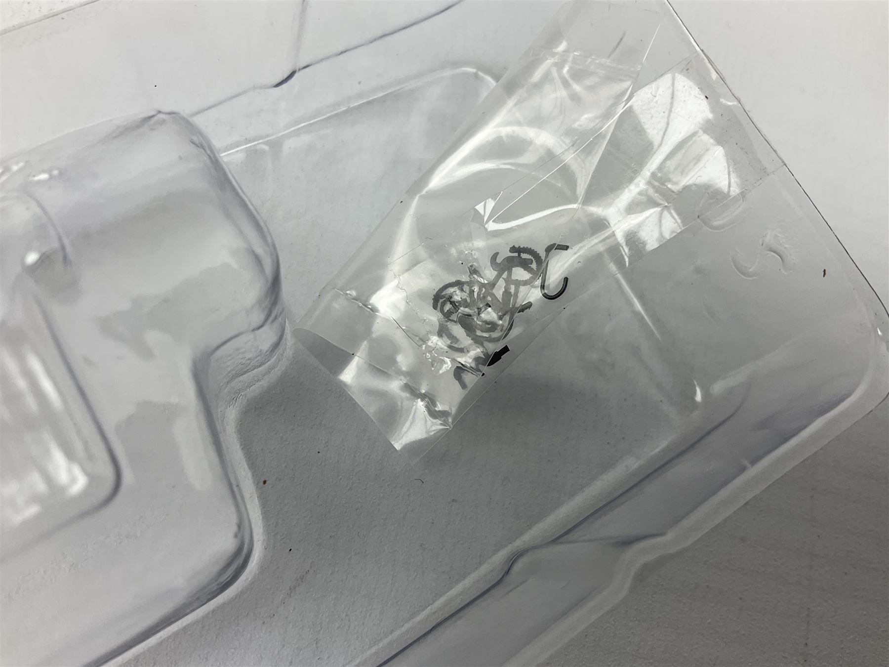 Graham Farish by Bachmann 'N' gauge - Class 31 diesel locomotive no.5826, Class 25/1 locomotive no.D5177 and Class 08 diesel shunter locomotive no.D3785 (3)