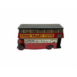 Chad Valley Carr’s Table Water Biscuits London Transport STL446 double decker bus biscuit tin, push-a-long, lithographed red and cream tinplate, No.25 Victoria Station destination, London Transport, Chad Valley Toys and Carr’s Biscuits advertising to sides and lift-off grey lid L25.5cm high