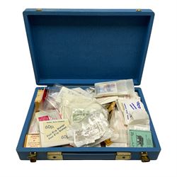 Complete and part Queen Elizabeth II pre and post decimal stamp booklets etc, housed in a small blue case