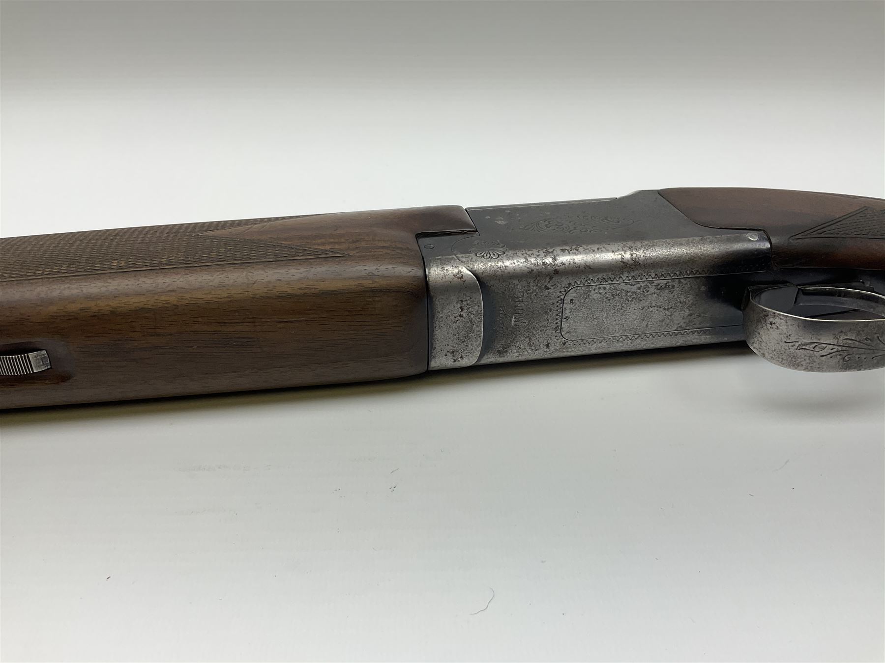 Browning B2 12-bore over-and-under double barrel boxlock ejector sporting gun, 67cm barrels with 2.75