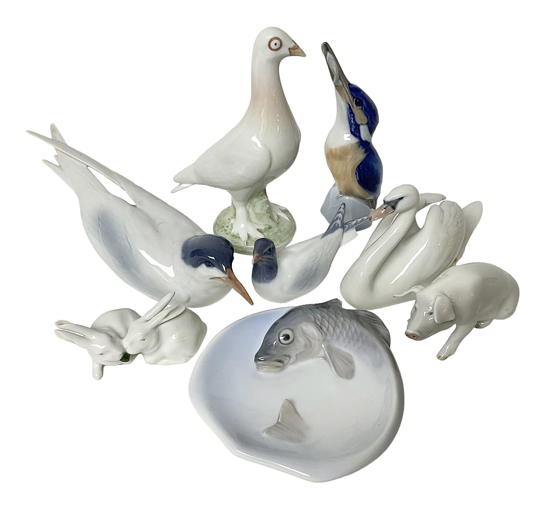 Seven Royal Copenhagen figures, including Arctic tern no 827, Swan no 755, Kingfisher no 2257 etc, together with Royal Copenhagen dish