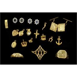 9ct gold jewellery including gold charms, two rings, pair of cufflinks and two pairs of earrings