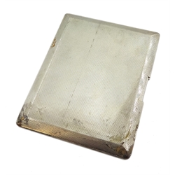  Silver cigarette case engine turned decoration hallmarked, approx 5.7oz  