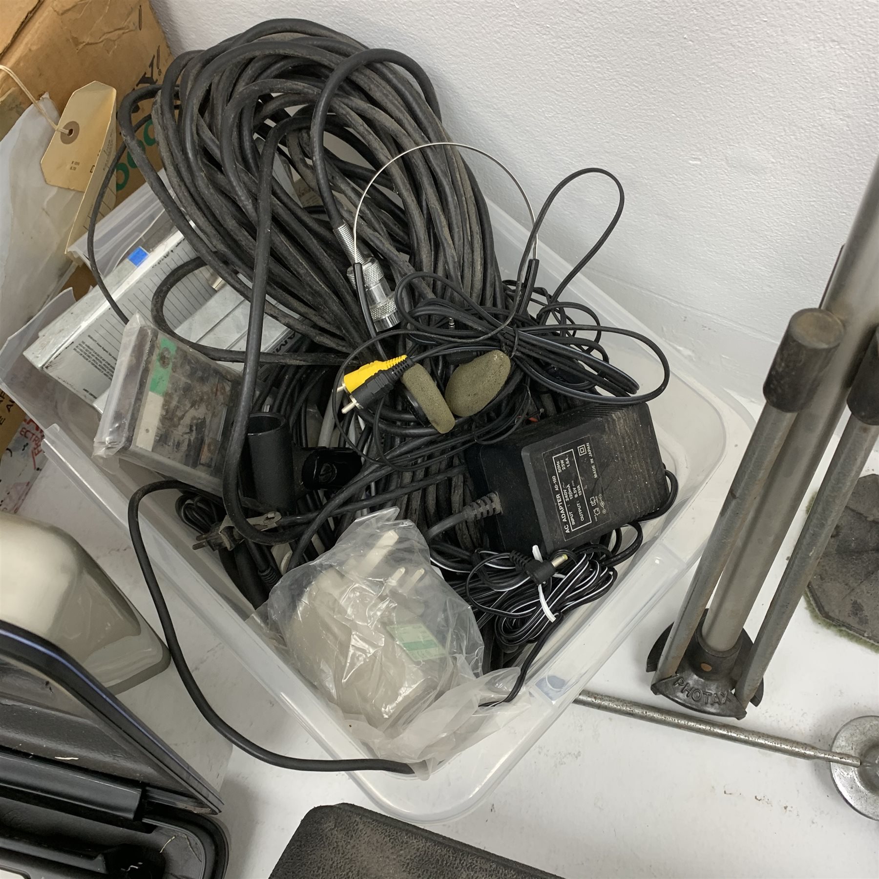 Trinicon Sony Video camera, HVC-4000P,  Sony video camera selector model HVS-2000P, Tandberg Radiofabrikk tape recorder,  Technics model RS 640 USD, Sony Video 8 Pro CCD-V100E cased, another model CCD-V200E, Vivanco Audio/ Video Processor VCR 3044, Ampex 456 tapes etc 