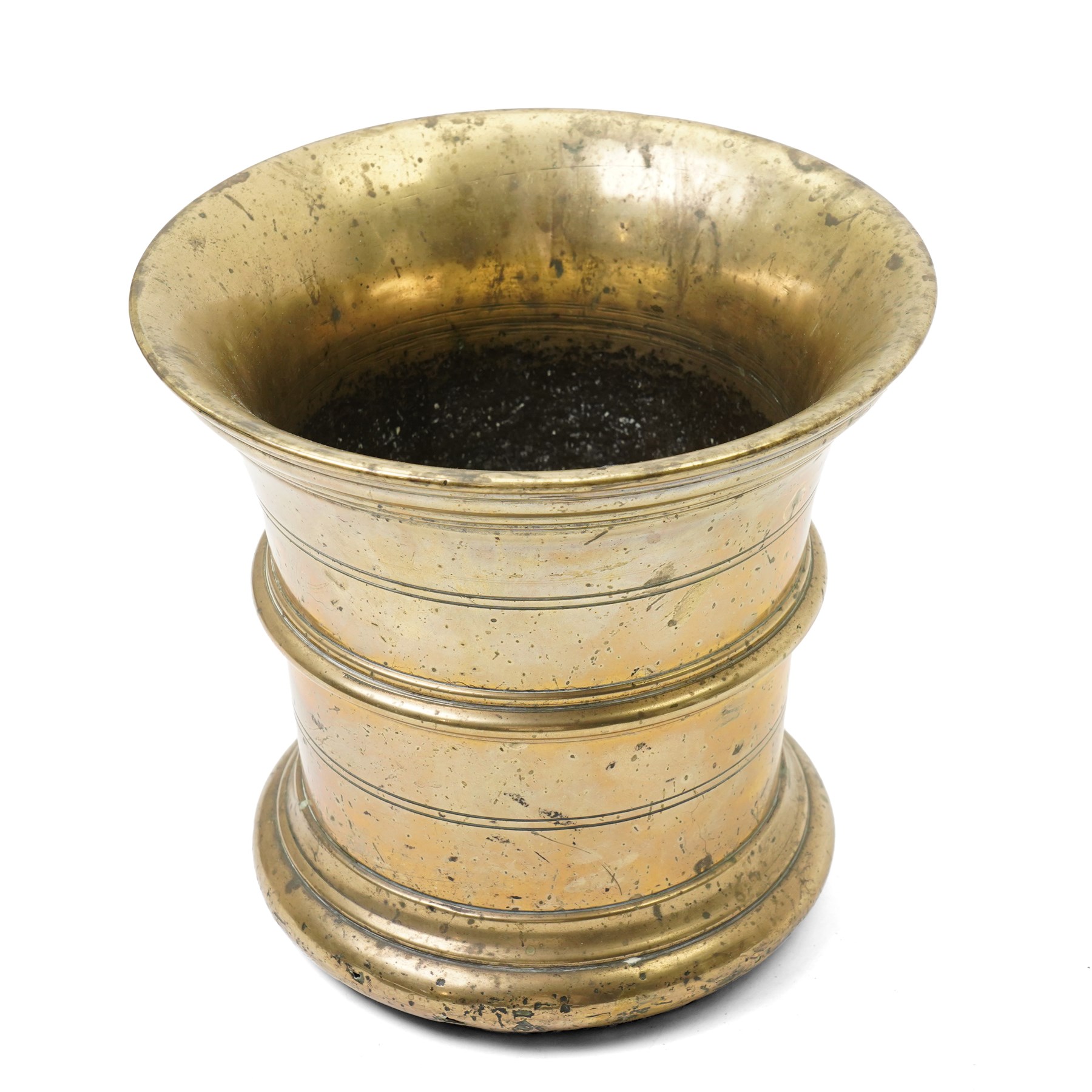18th century large bell metal mortar with ribbed body and flared rim H21cm x D22cm