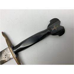 Italian Model 1891 bayonet with 30cm fullered blade; the crosspiece marked 'TERNI'; in associated brass and leather scabbard L43cm overall; and Knights Templar (?) short blade sword (no scabbard) (2)