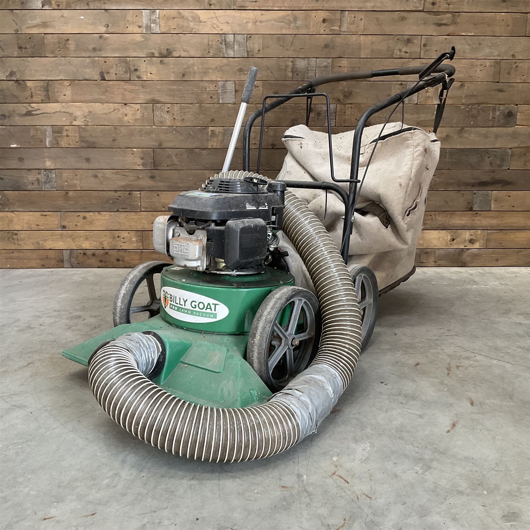 Billy Goat Prp Lawn Vacuum with Honda GVC160 5.5 engine