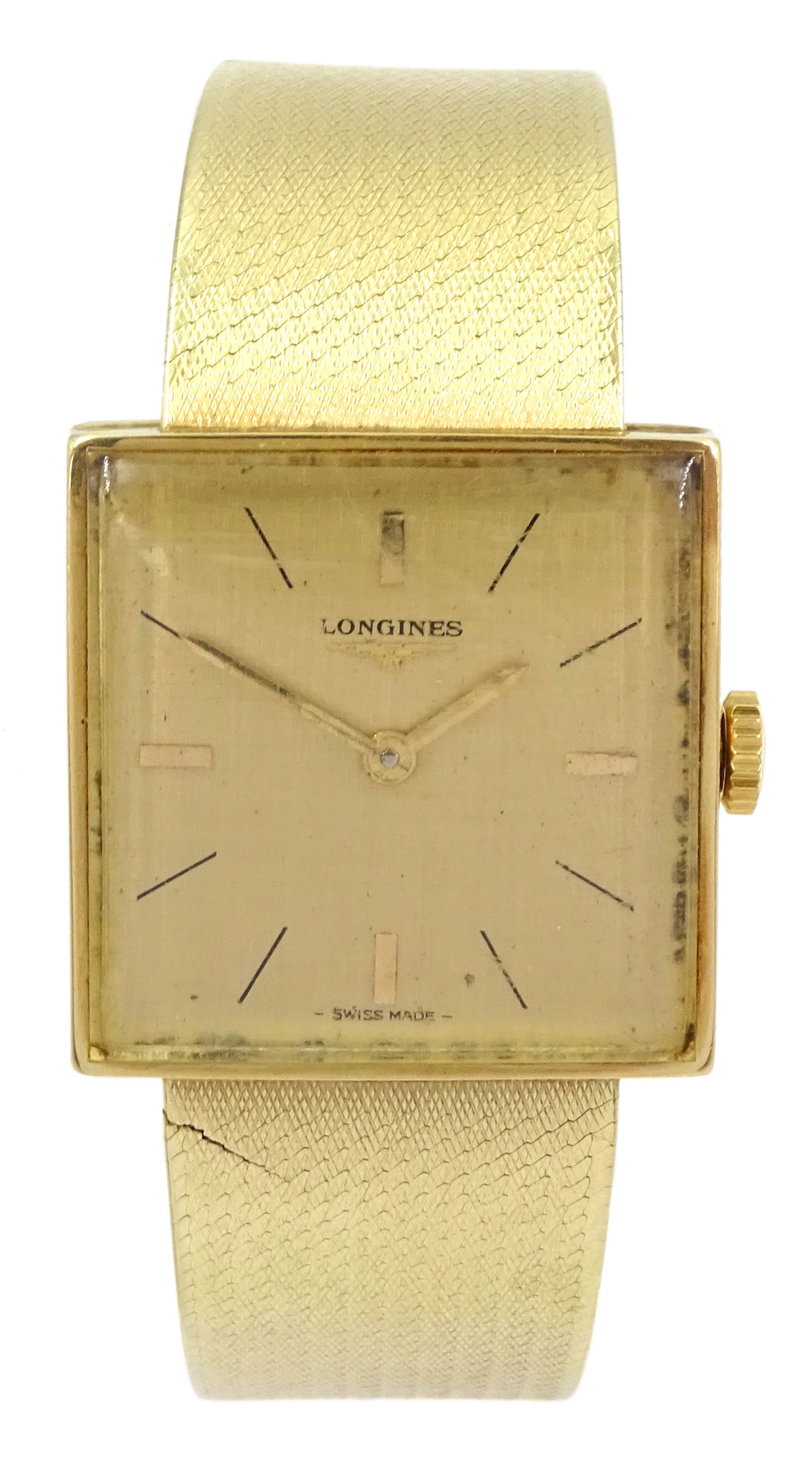 Longines gentleman's 14ct gold manual wind wristwatch, Cal. 428, champagne dial with baton hour markers, on integral 14ct gold bracelet, London import mark 1972