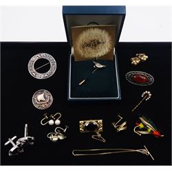 9ct gold jewellery including garnet brooch and pair of screw back earrings, two pairs of pearl clip/screw back earrings and bracelet with T bar clasp, Ola Gorie silver grouse pin, silver brooches, paste stone set horseshoe pin and a fishing fly brooch