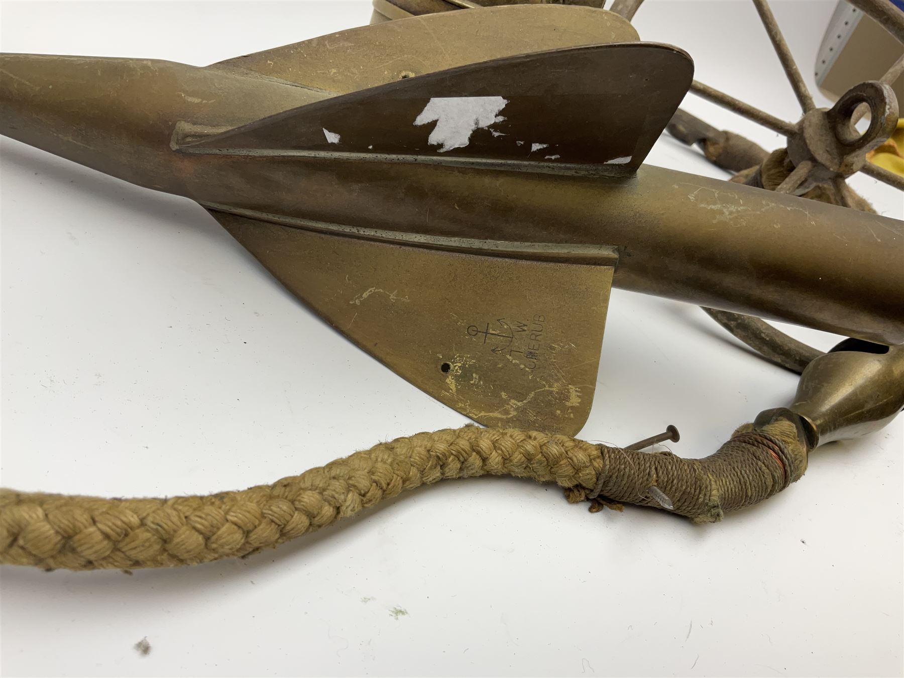 Walker's patent Cherub 244 brass taffrail ship's log set comprising rotator with iron wheel and gauge (2)