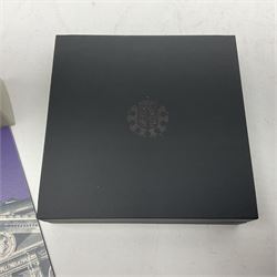 The Royal Mint United Kingdom 2021 'The 150th Anniversary of the Royal Albert Hall' silver proof piedfort five pound coin, cased with certificate
