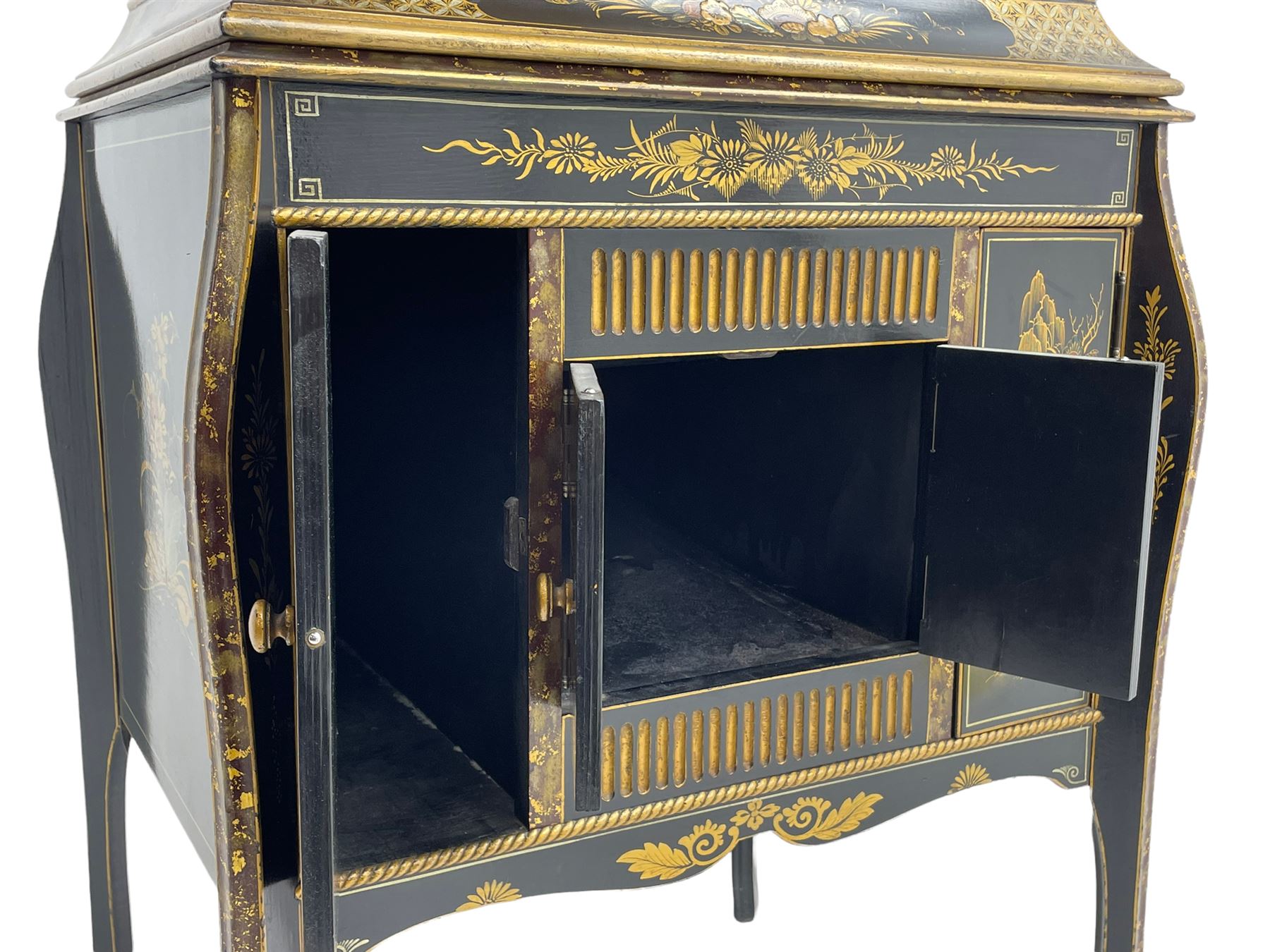 Early 20th century Chinoiserie lacquered gramophone cabinet, the lid decorated with raised gilt work, traditional landscape and figural scenes, fitted with 'Apollo' 'No. 114' gramophone, cupboards below, on cabriole supports