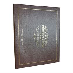 Dalvey whisky presentation set, comprising Dalvey, 10 year old, Highland single malt whisky, 35cl, 40% vol, together with a whisky flask of circular form, in fitted presentation case