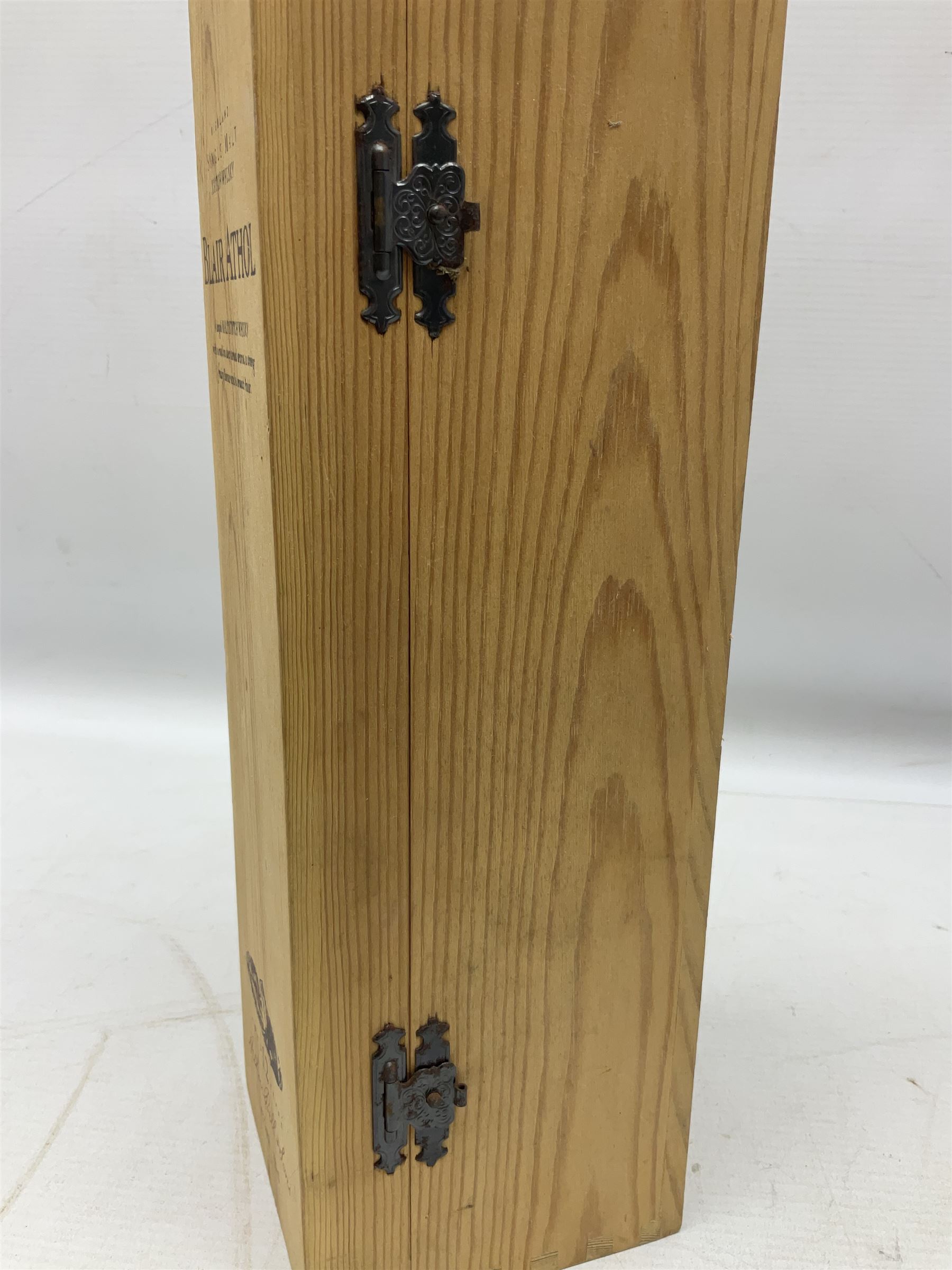 Blair Athol Aged 12 Years Single Malt Scotch Whisky 70cl, 43%, in wood box