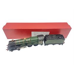 Hornby Dublo - 3-rail Castle Class 4-6-0 locomotive 'Ludlow Castle' No.5002 in lined BR green; in modern unassociated plain red  box