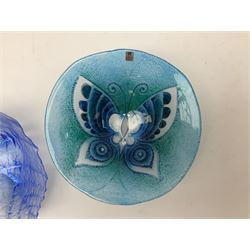 Mats Jonasson Maleras Sweden glass butterfly bowl, in blue and green colourway, D17cm, together with further Jonasson Folia leaf blue dish 