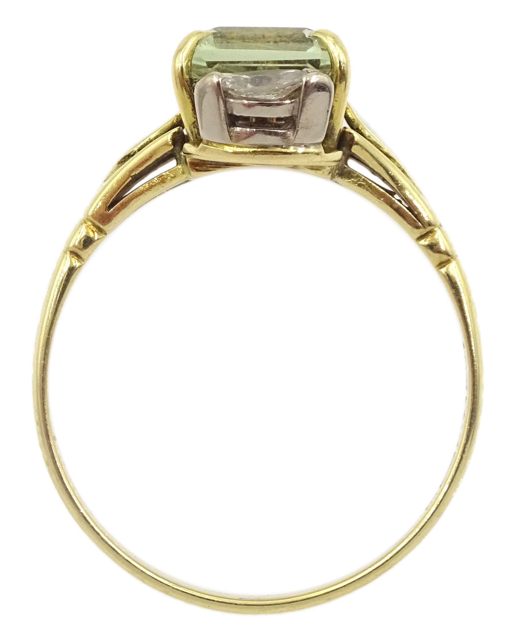18ct gold three stone emerald cut pale green beryl and marquise shaped diamond ring, Sheffield 1995
