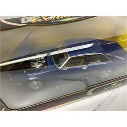 Road Signature - six 1:18 scale die-cast models comprising 1979 Pontiac Firebird Trans Am; 1975 Jaguar XJS; 1971 Buick Riviera; 1985 Pontiac Fiero GT; 1970 Dodge Coronet R/T; all Deluxe Editions; and 1962 Volkswagen Microbus; all boxed (6)