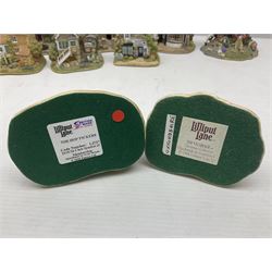 Twenty Lilliput Lanes, including The Right Note, Chatterbox Corner, Whistle Stop Gate, New Neighbours, Travellers Rest etc, all in original boxes