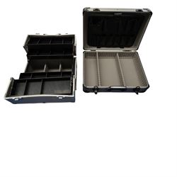 Two flight cases, H 22cm W 36cm, H 16cm x 46cm