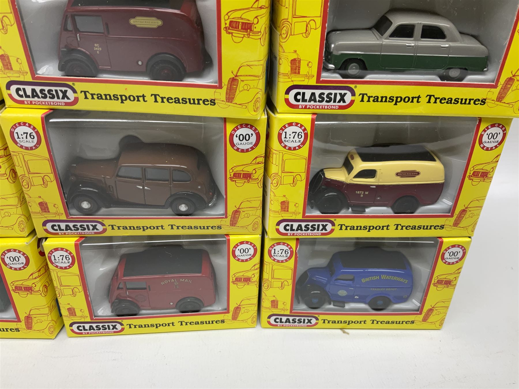 Seventy Classix Transport Treasures 1:76 scale die-cast models, all boxed (70)