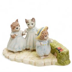 Ten Beswick Beatrix Potter figures, including Aunt Pettitoes, Amiable Guinea Pig, Pickles, Hiding From the Cat etc  