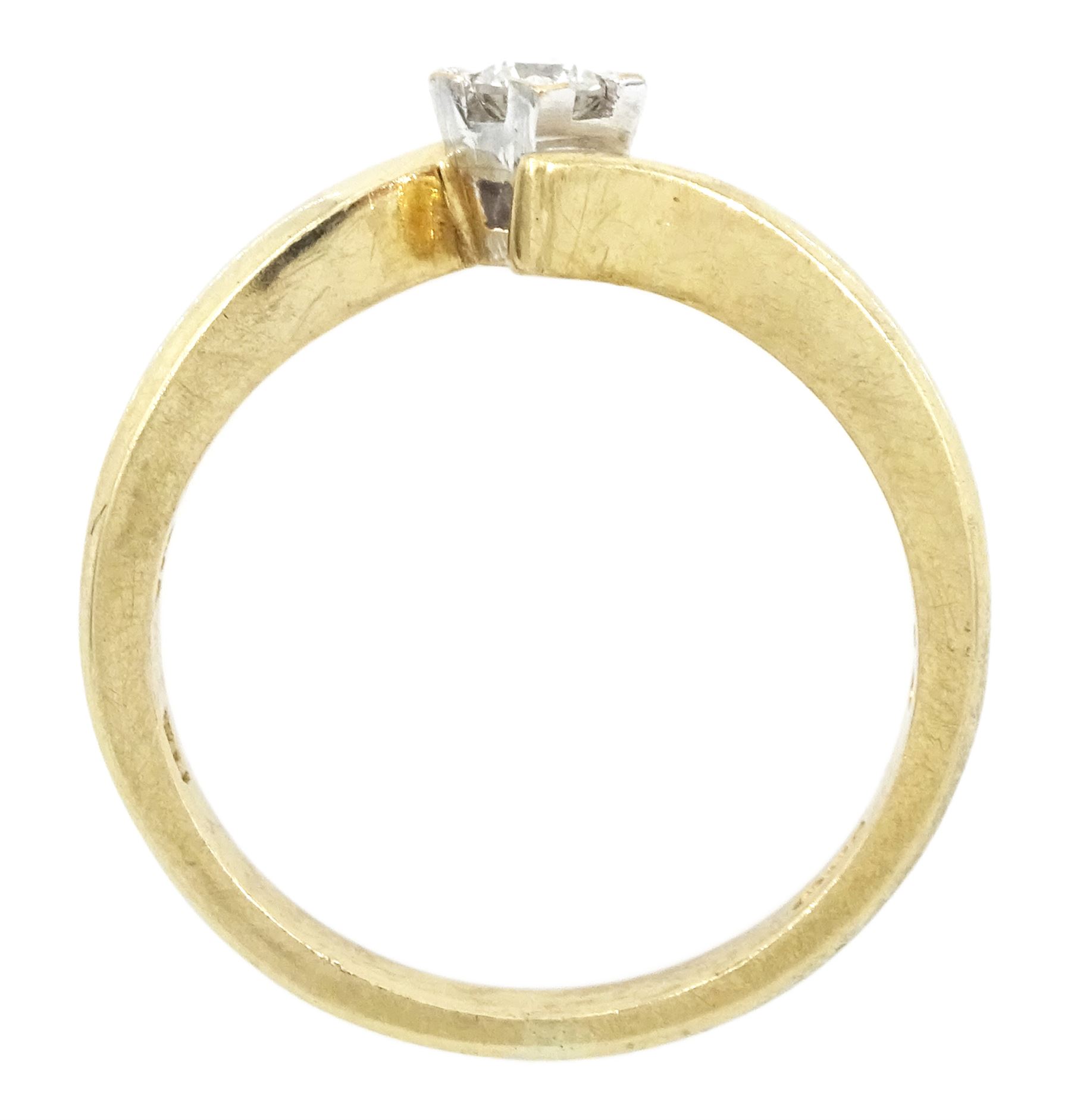 9ct gold single stone round brilliant cut diamond  ring, diamond approx 0.10 carat