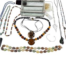 18ct gold old keepers ring and a collection of beaded costume necklaces