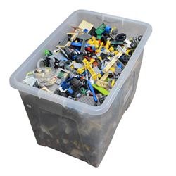 Quantity of loose Lego from various kits, together with a collection of Lego instruction booklets for various sets, including Marvel, Star Wars, DC Comics Dr Who, etc 