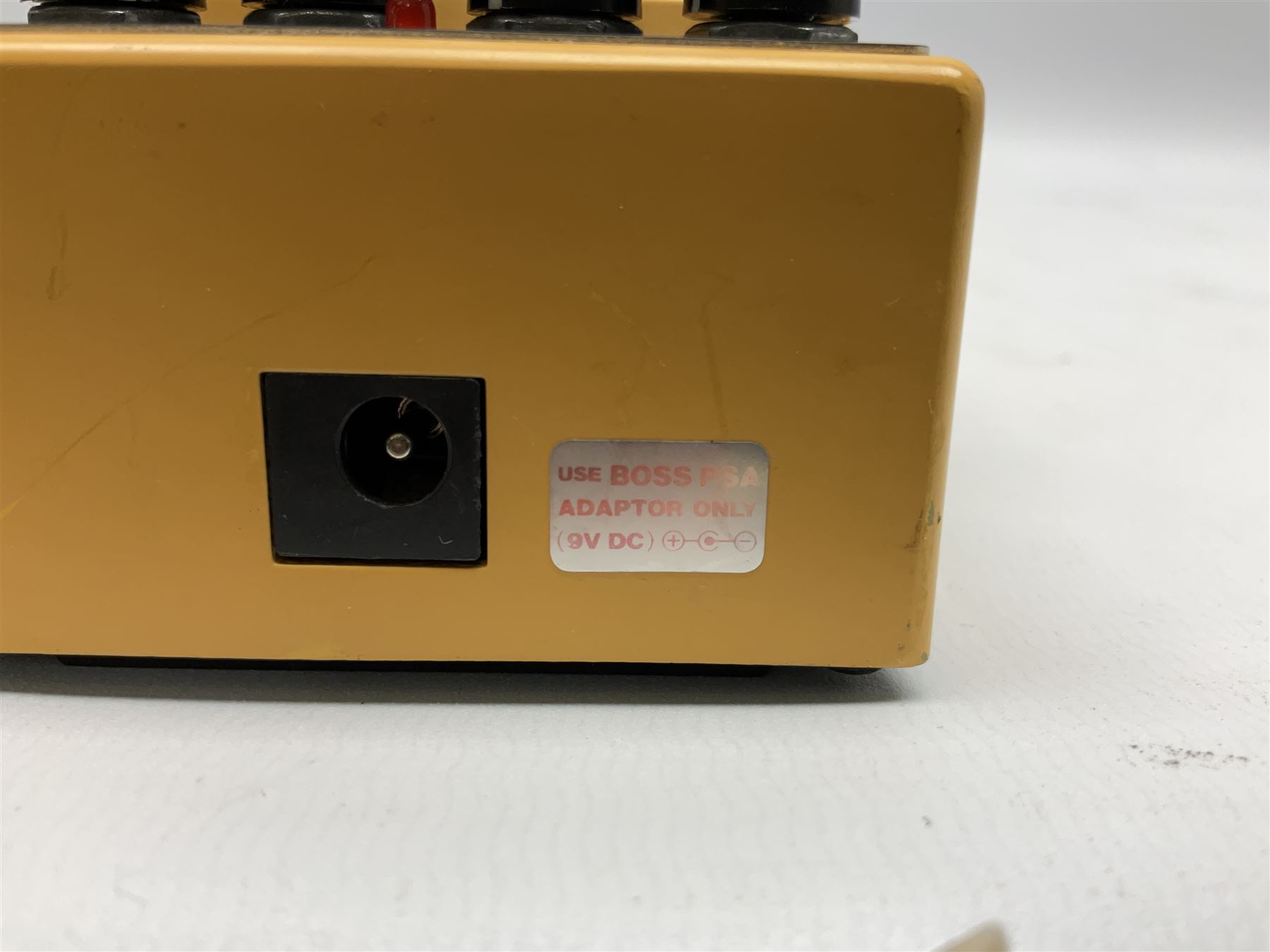 Fishman Aura Dreadnought; and Boss AC-3 Acoustic Simulator, serial no.E9B5342 (2)