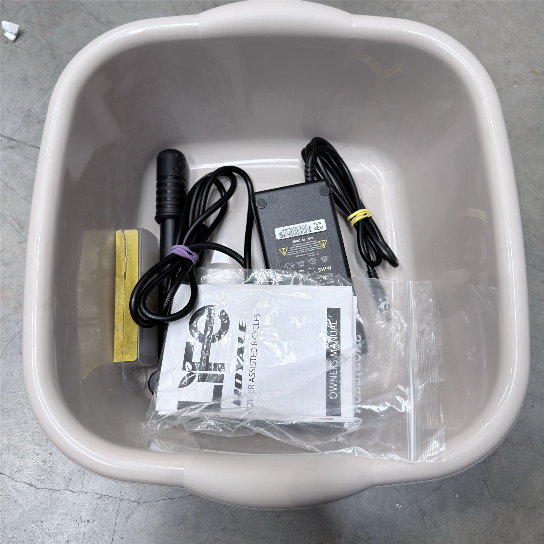 ELife Royal electric assisted bike with charger