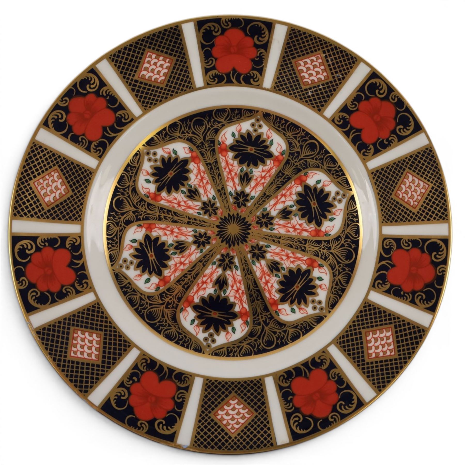 Royal Crown Derby 1128 Old Imari pattern graduating pair of plates