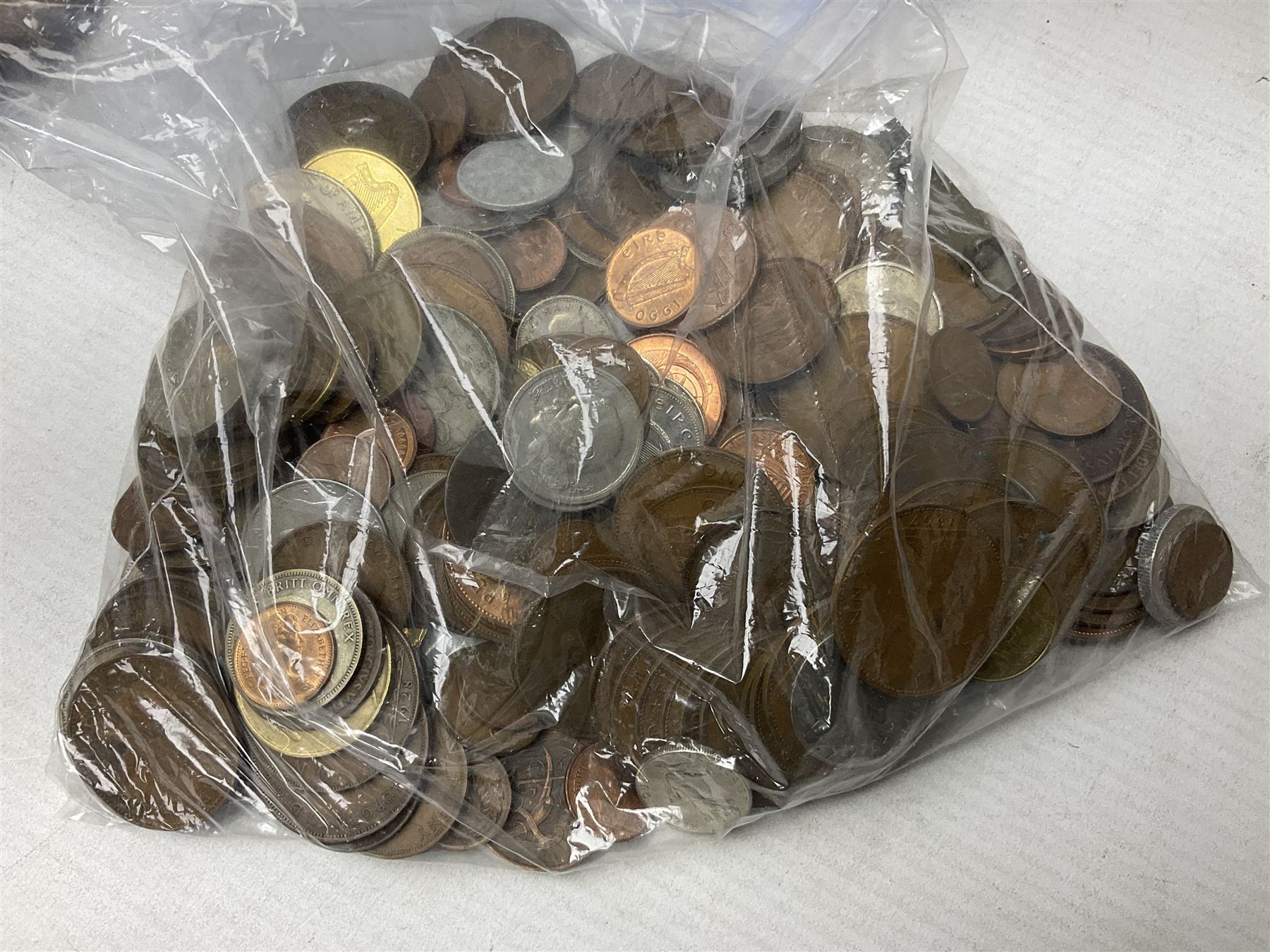 South Africa 1895 2 1/2 shillings, various Queen Elizabeth II five pound and two pound coins, pre euro coinage, pre decimal coinage etc
