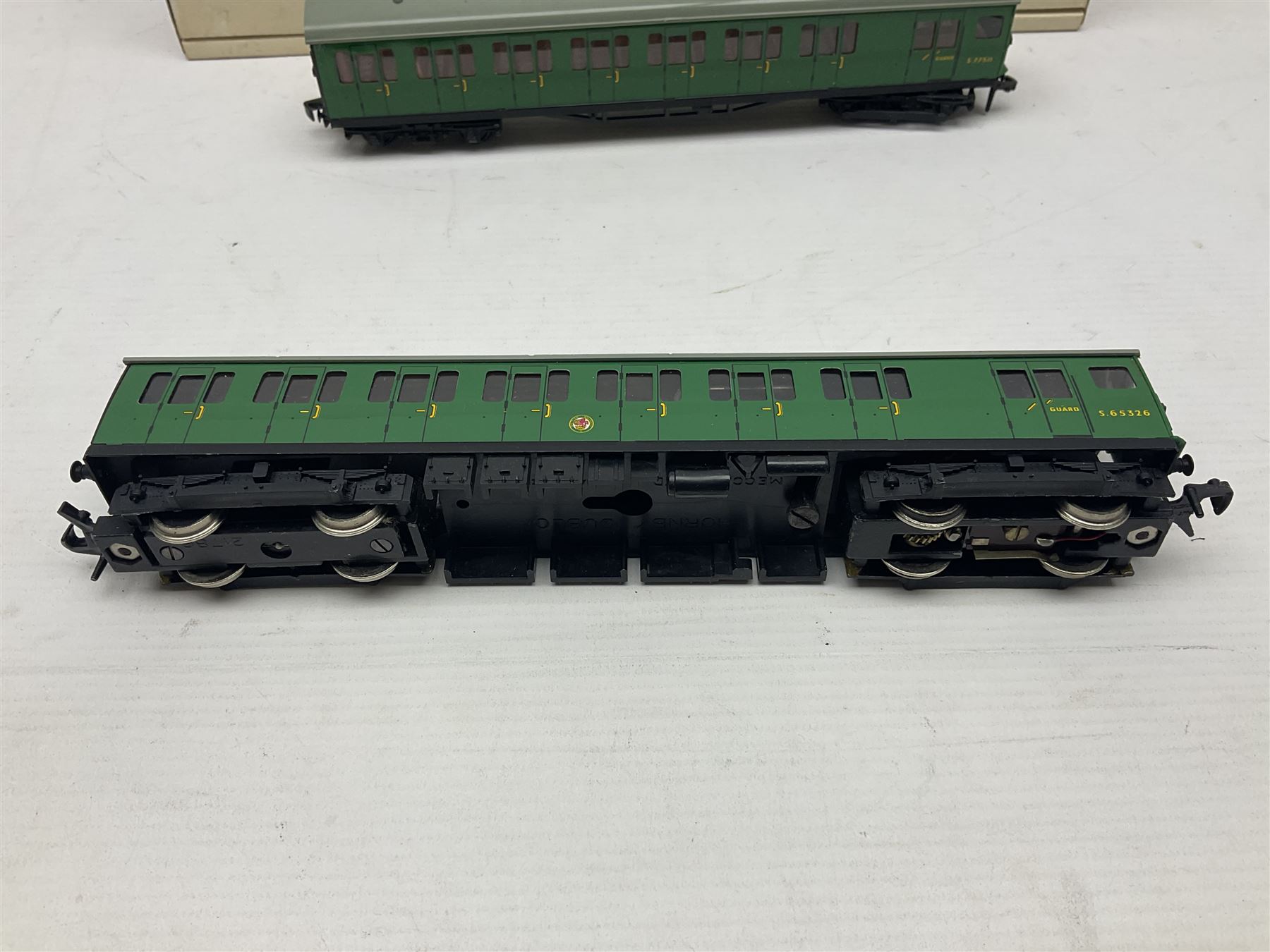 Hornby Dublo - 2-rail two car BR(S) set comprising Class 501 Suburban Motor Coach No.S65326 and trailer coach No.S77511; both in later unassociated plain boxes (2)
