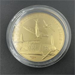 Group Captain Sir Douglas Bader gold spitfire commemorative, 9ct gold medallion mounted with a model of a Spitfire made from aluminium from AB910, gross weight 62 grams, cased with certificate