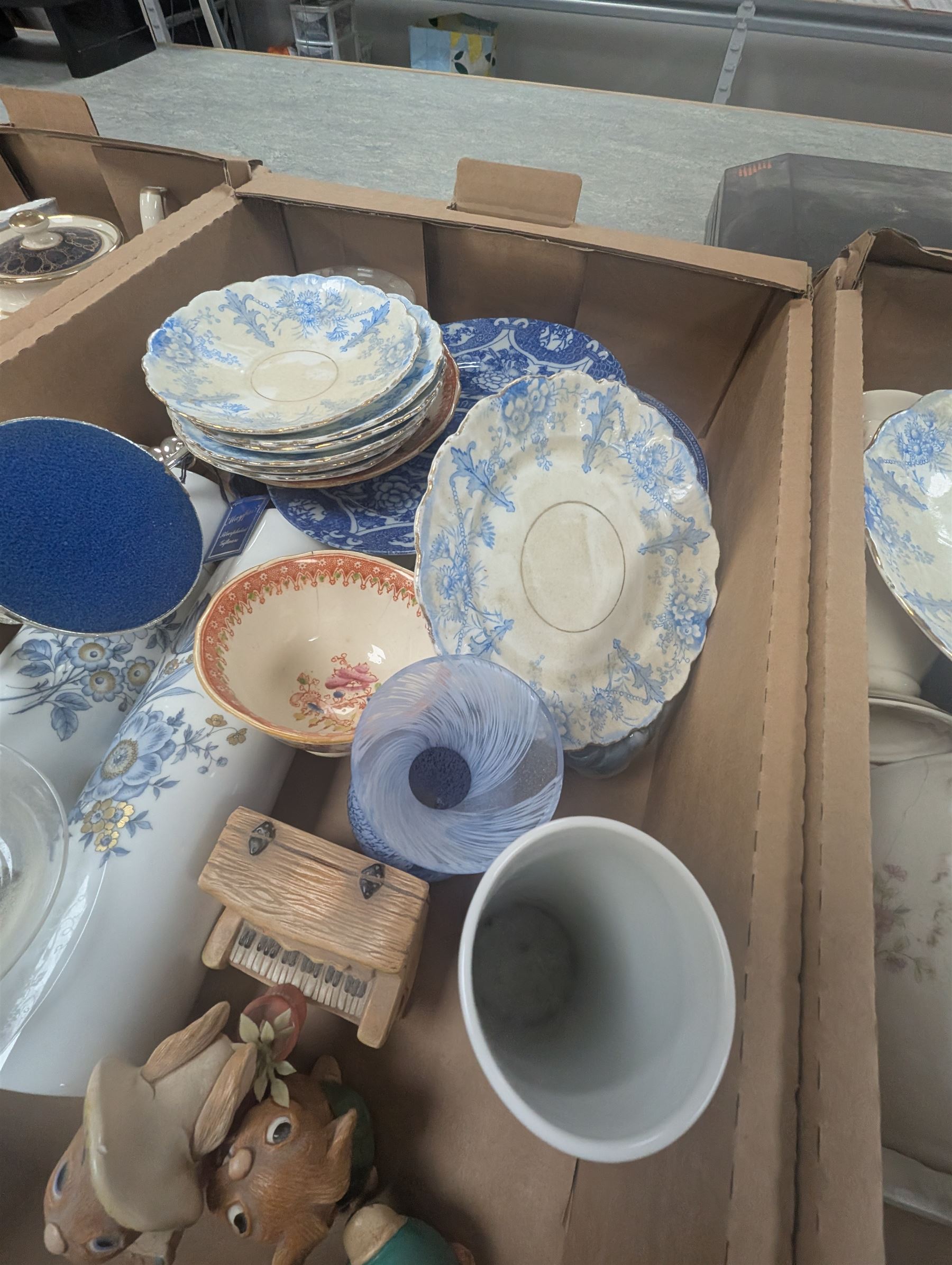 Royal Stafford part tea service, transfer printed Chinese blue and white plate, Pendelphin figures, Kundo clock, etc in three boxes