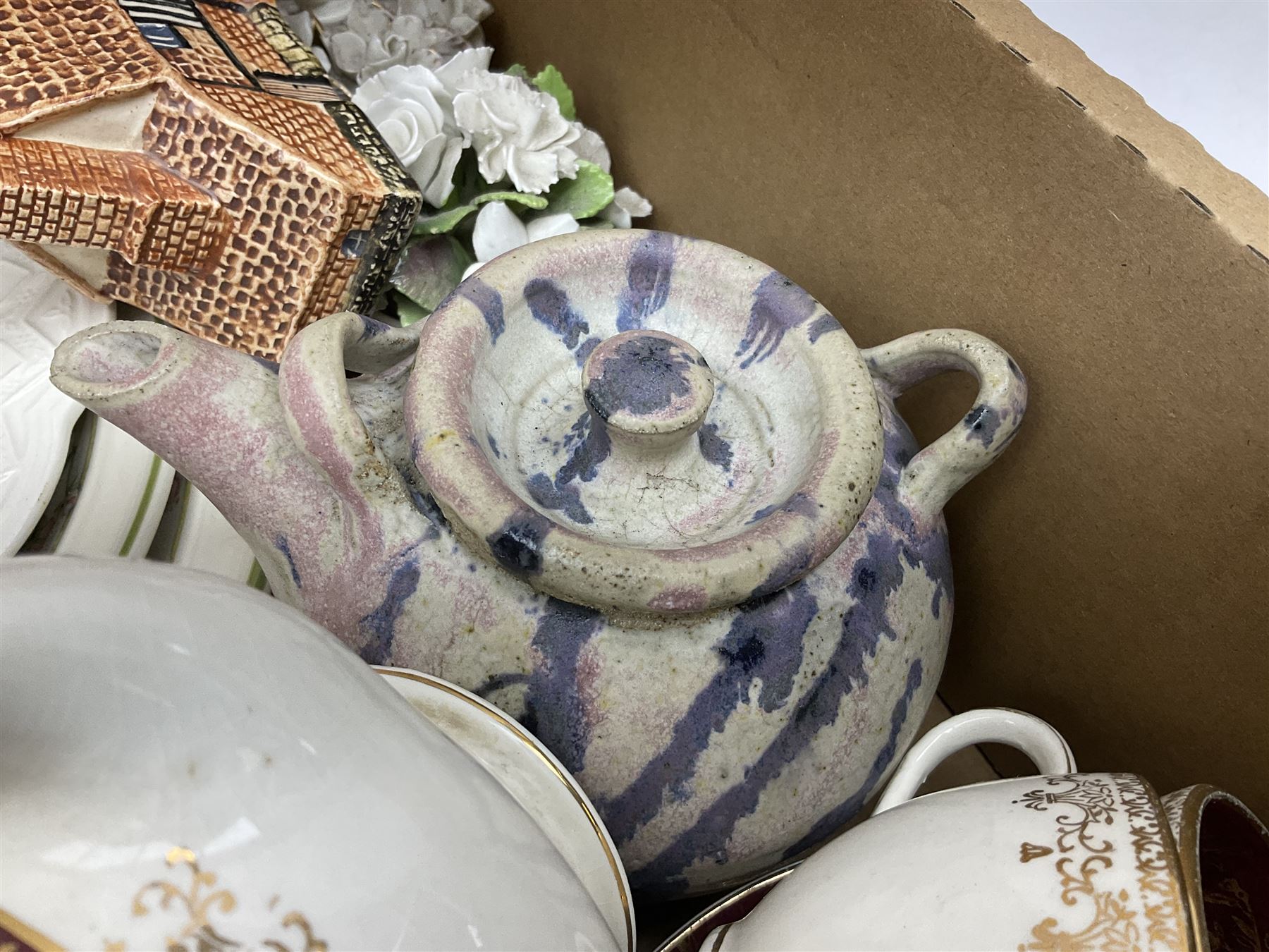 Twin handled cache pot in the style of Herend Hungary, stamped VA Portugal, decorated with birds upon branches, Mason's Ironstone large footed bowl in the Mandarin pattern, Spode Gainsborough bowl, Royal Doulton Bird of Paradise plate c1938 D4602, lustre plates, Aynsley, oriental style lidded vase, Portmeirion, lattice creamware, J & G Meakin Sol, Wedgwood, studio pottery, Spode York Minister boxed plate etc