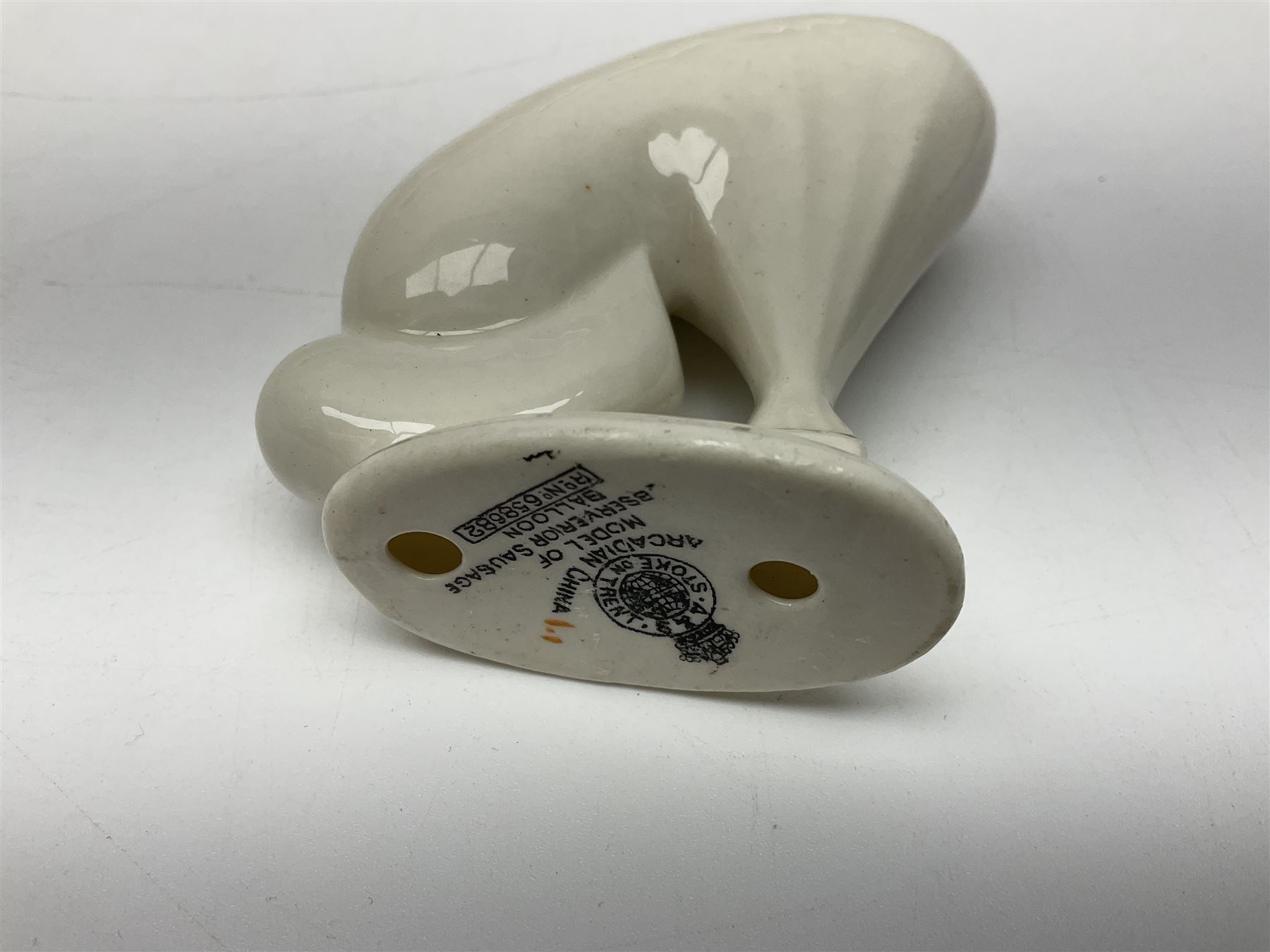 Ten WW1 crested china military models comprising submarine, four ships including Lusitania, four Zeppelins/balloons and an aircraft; various makers including Arcadian China, Swan China, Carlton China, Waterfall, Grafton China etc; various crests including Saint Neots, Great Yarmouth, Tewksbury, Swanage, Simons Town, Hull etc (10)