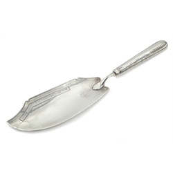  Georgian silver fish slice with silver handle by Duncan Urquhart & Naphtali Hart, London 1800   