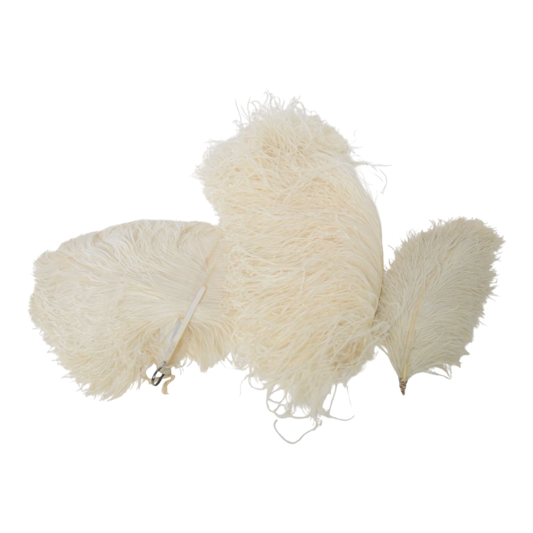 Early 20th century ostrich feather and mother of pearl fan, together with four loose ostrich feathers and a French beadwork clutch bag