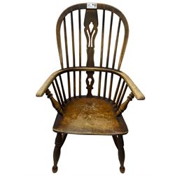 19th century elm and ash Windsor armchair